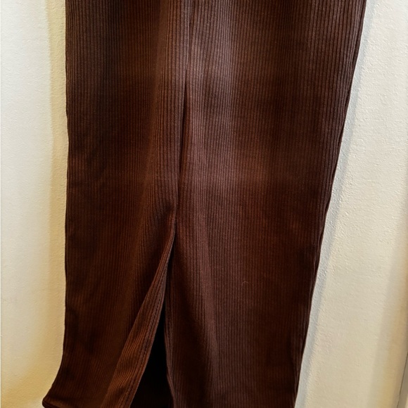 PrettyLittleThing Chocolate Brown Ribbed Racer Back Midi Dress NWT Size US 2 - Picture 8 of 11